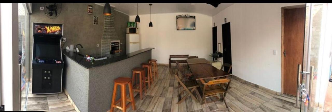 Area De Lazer Simoes Hotell Assis Eksteriør bilde